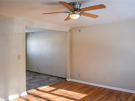 4th image of 87 Eliot Ln
