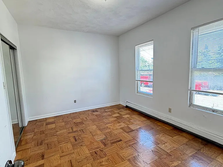 30 Courtland St #1 — Photo 6