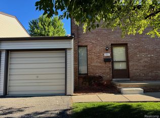 1941 Nicholas Ct, Warren, MI