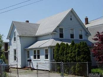 2nd image of 93 Jefferson St