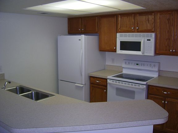 3rd image of 1140 Shadow Ln #203