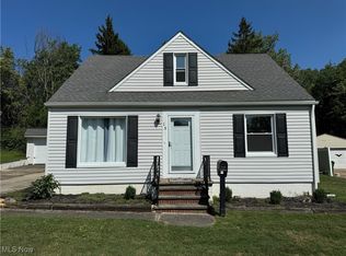 15 Edgewood Ave, Bedford, OH
