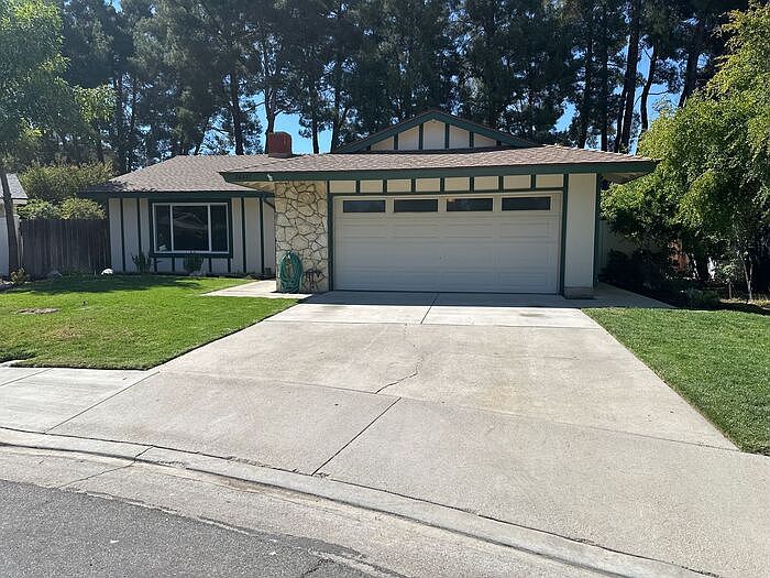 1st image of 24437 La Glorita Cir