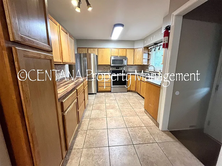 3410 Saint Ann St — Photo 6