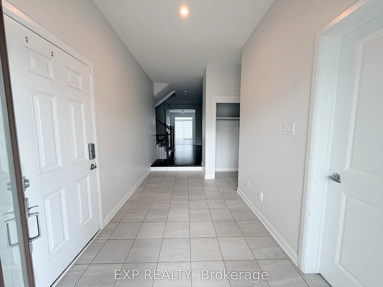 6 bed, $3,900 — Photo 2
