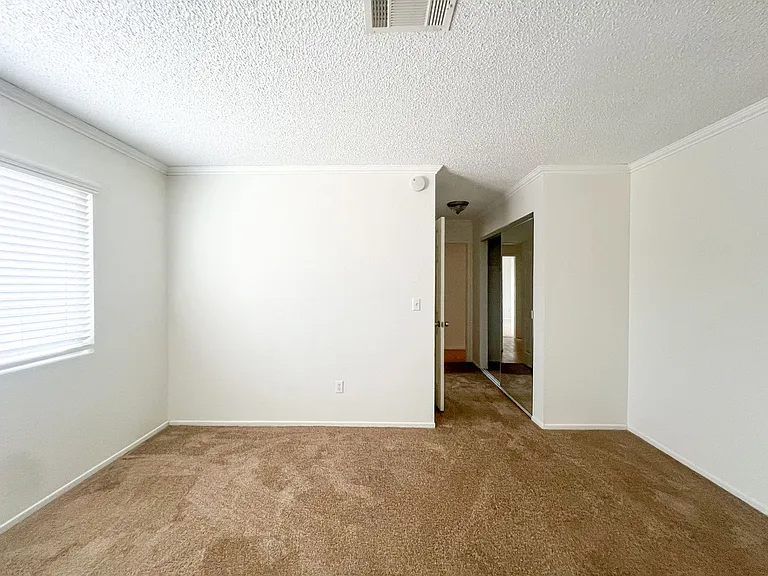 5395 Baileya Ave — Photo 14