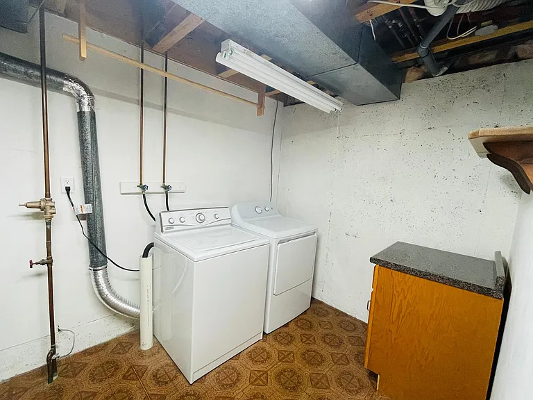 1811 Tawny Ash Dr — Photo 33