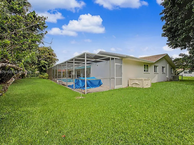 7100 SW 119th St — Photo 31