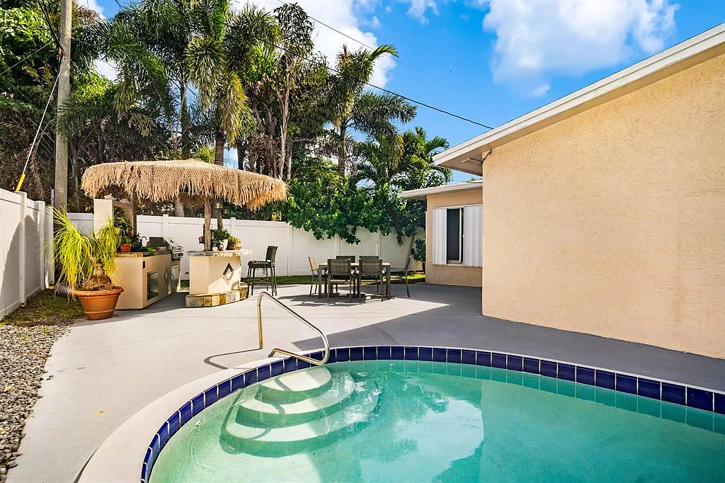 SE 17th St, Deerfield Beach — Photo 1