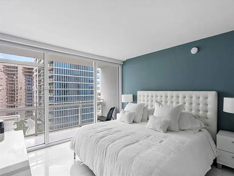 6801 Collins Ave #1208 — Photo 18
