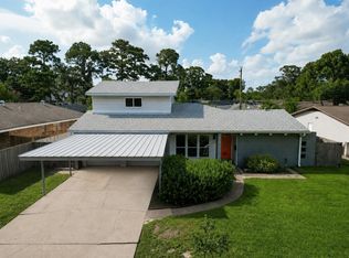 9538 Kerrwood Ln, Houston, TX 77080