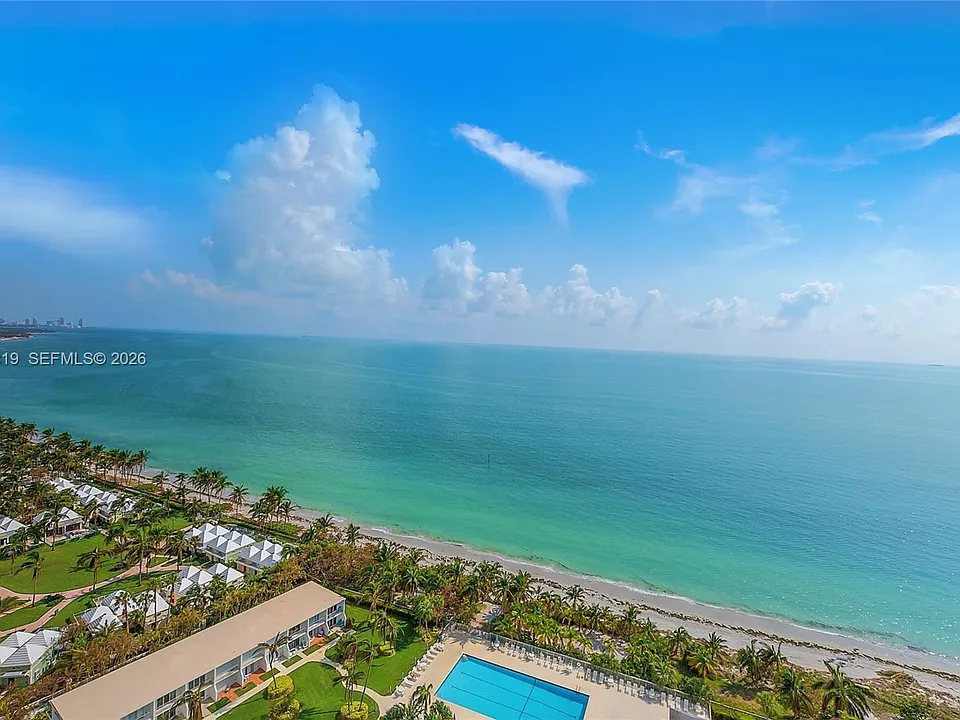 881 Ocean Dr #22A