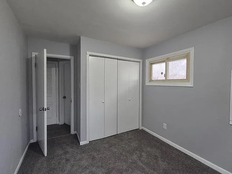 3326 Delaware St — Photo 5