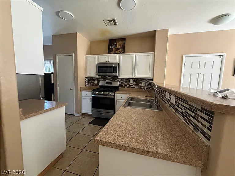 4647 Dealers Choice Way #103 — Photo 6