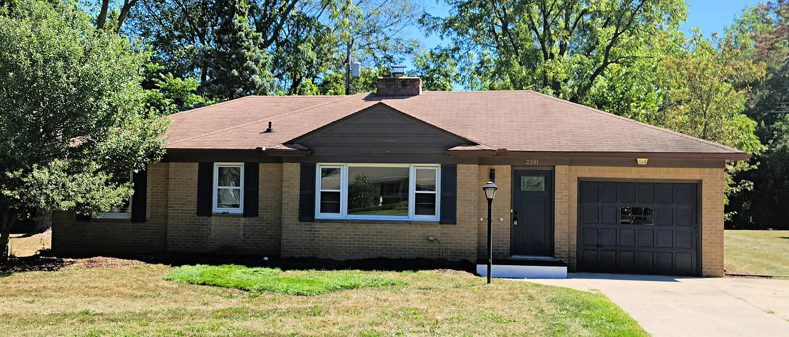 2281 Lancaster Rd photo 1
