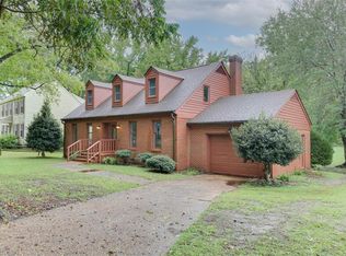 4 Saint Francis Dr, Newport News, VA 23602