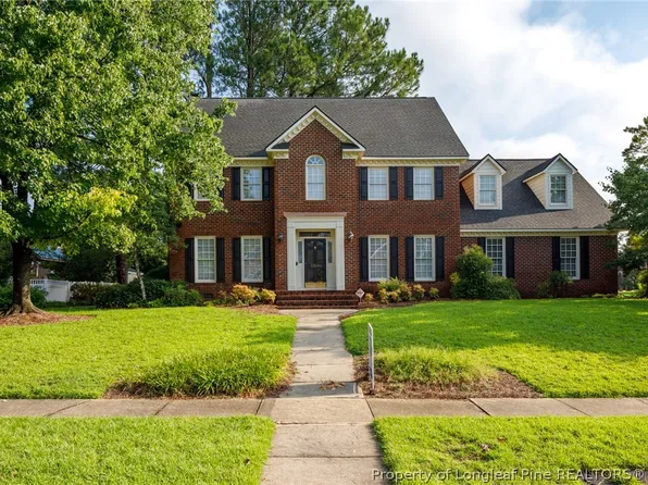 3500 Prestwick Dr, Fayetteville, NC 28303