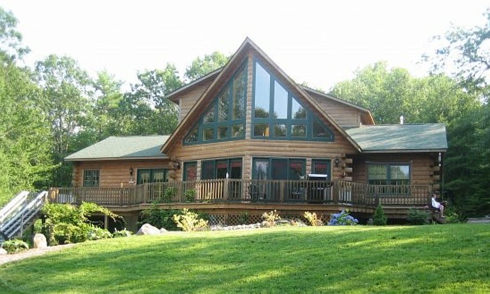 2nd image of 72A Hunt Rd