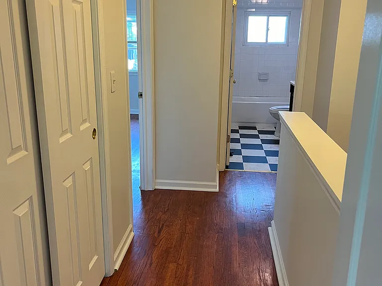 413 E 18th Ave — Photo 4