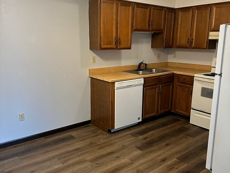 204 Granada Blvd #C — Photo 9