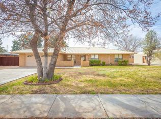 714 Sunrise Rd, Roswell, NM 88201