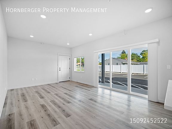 3rd image of 16104 E Valleyway Ave #102