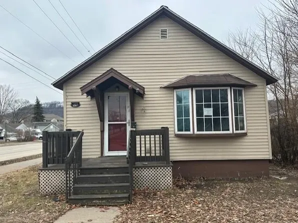 227 E 10th St, Winona, MN 55987