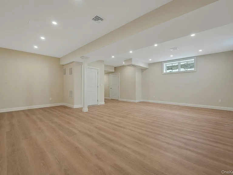 44 Rogers St #A — Photo 24