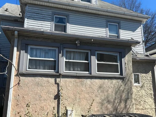 16 park, Floral Park, NY 11001