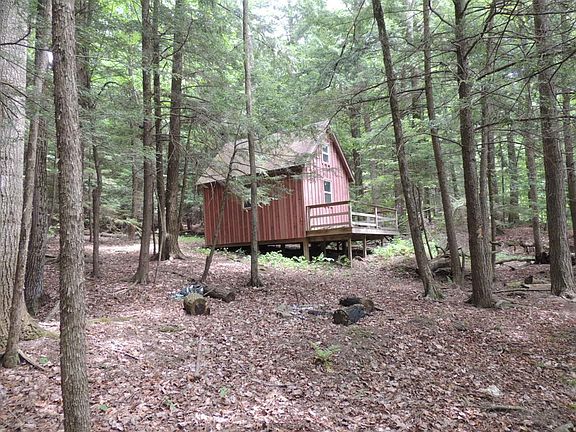 3rd image of 114 Matthew Ln