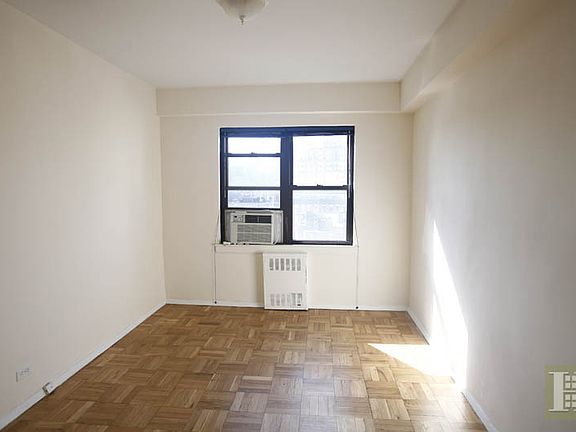 5th image of 182 W Houston St #10D