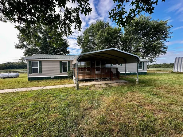 740 County Road 102, Fayette, MO 65248