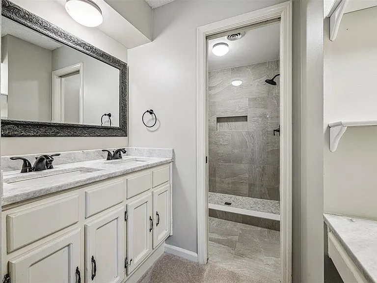 2232 Burfordi Ln — Photo 21