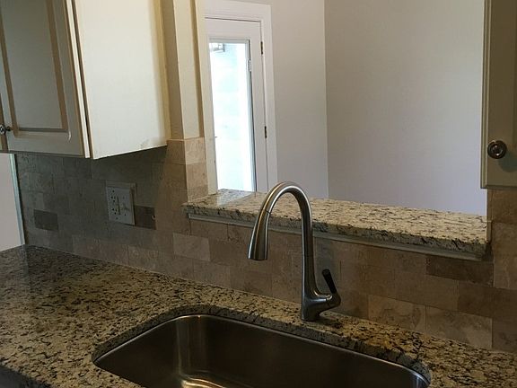 5th image of 334 Artemis Dr