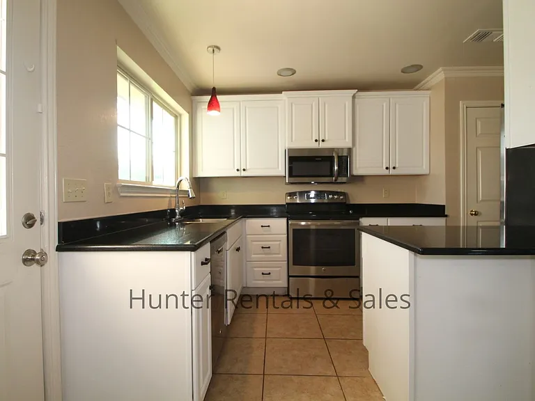 1615 Beaver Trl — Photo 20