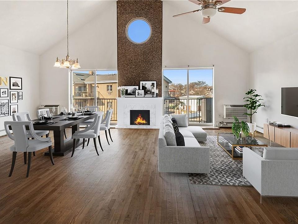 1st image of 10 Pennyfield Avenue #11-C