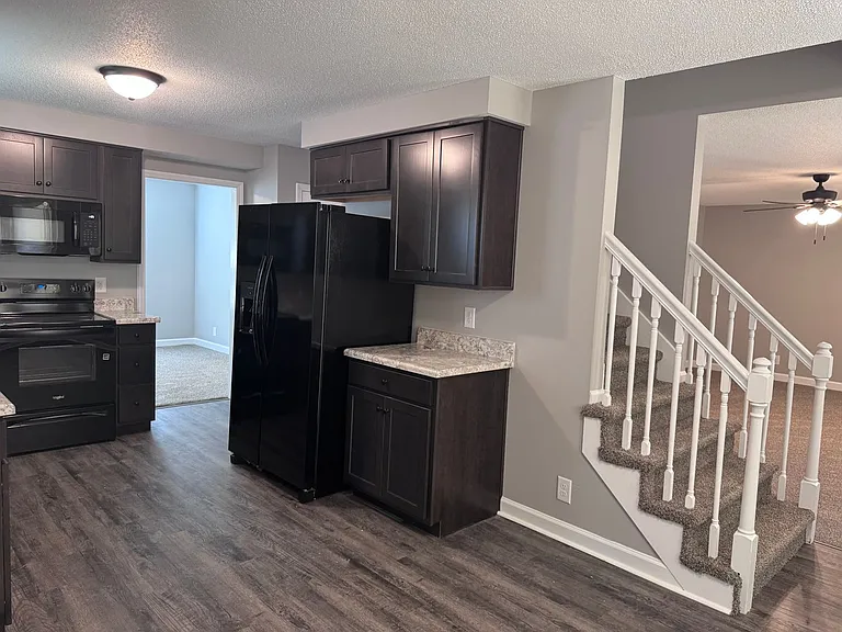 130 Shady Maple Dr — Photo 16