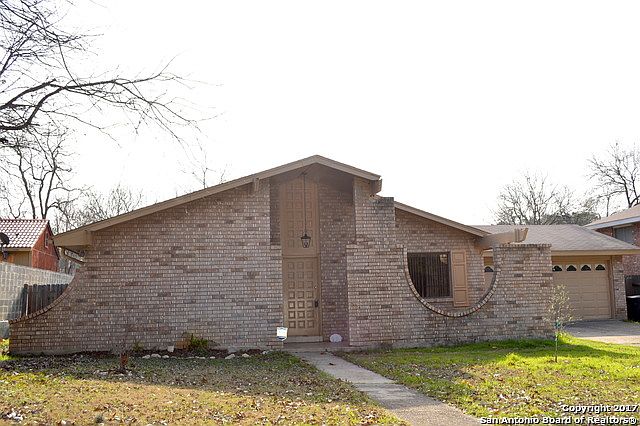 1st image of 7210 Forest Mont St