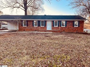 314 Shady Dr, Boiling Springs, SC 29316