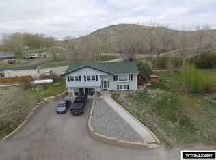 98 2 Valley Rd, Riverton, WY 82501
