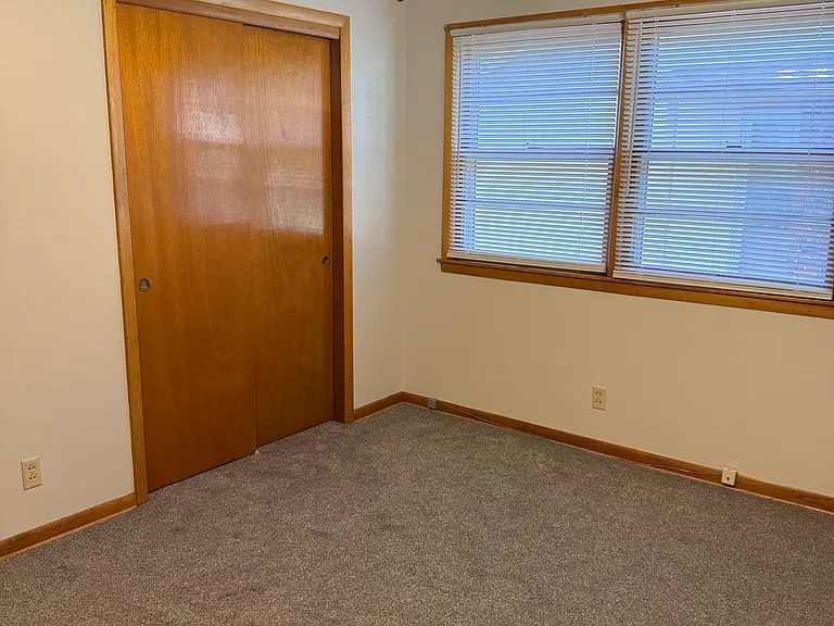 620 N Redbarn Ln — Photo 11
