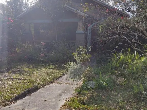 5118 N Suwanee Ave, Tampa, FL 33603