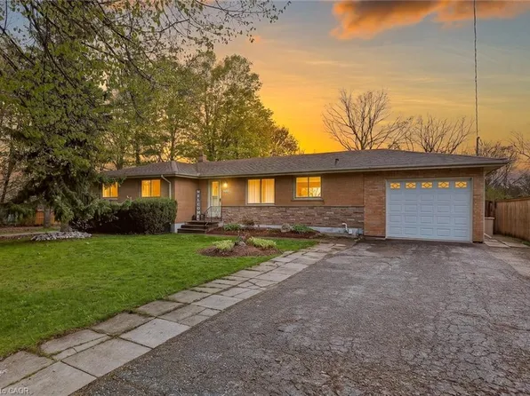 269 Robinson St, Woodstock, ON N4S 3B8