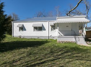 904 8th St, Pleasant Grove, AL 35127