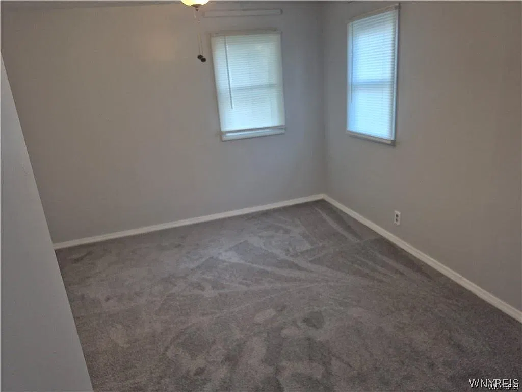 2 bed, 1.0 bath, 727 sqft, $1,600 — Photo 4