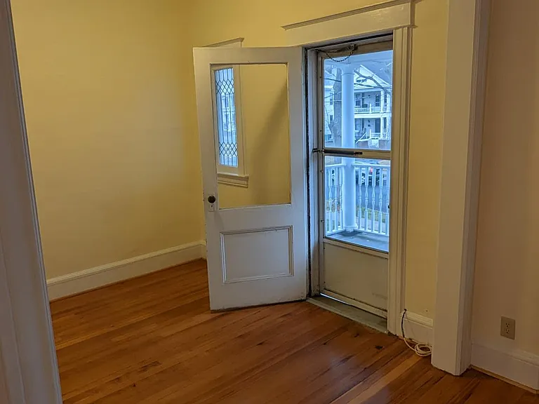 61 S Pine Ave #1 — Photo 12