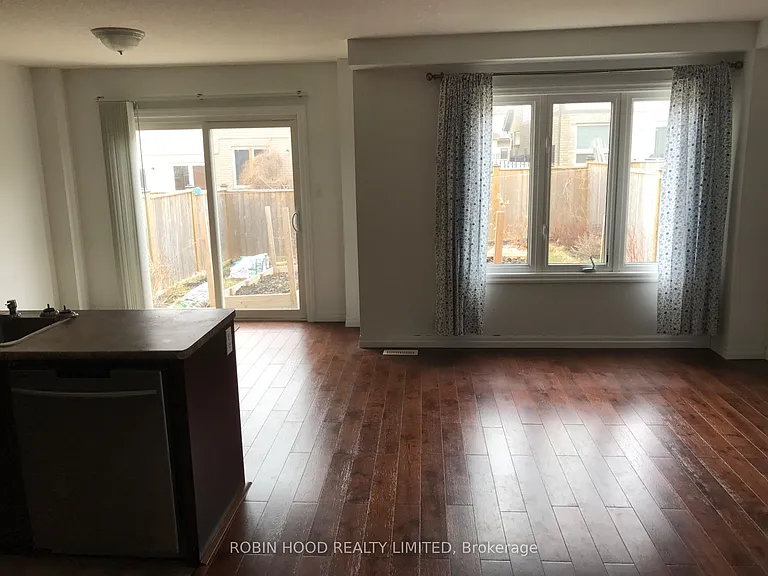 936 Banffshire Ct — Photo 3