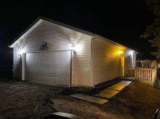 2407 Gale Rd, Eaton Rapids, MI 48827