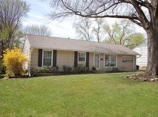 6205 W 77th St, Prairie Village, KS 66208