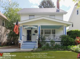 2069 Elbur Ave, Lakewood, OH